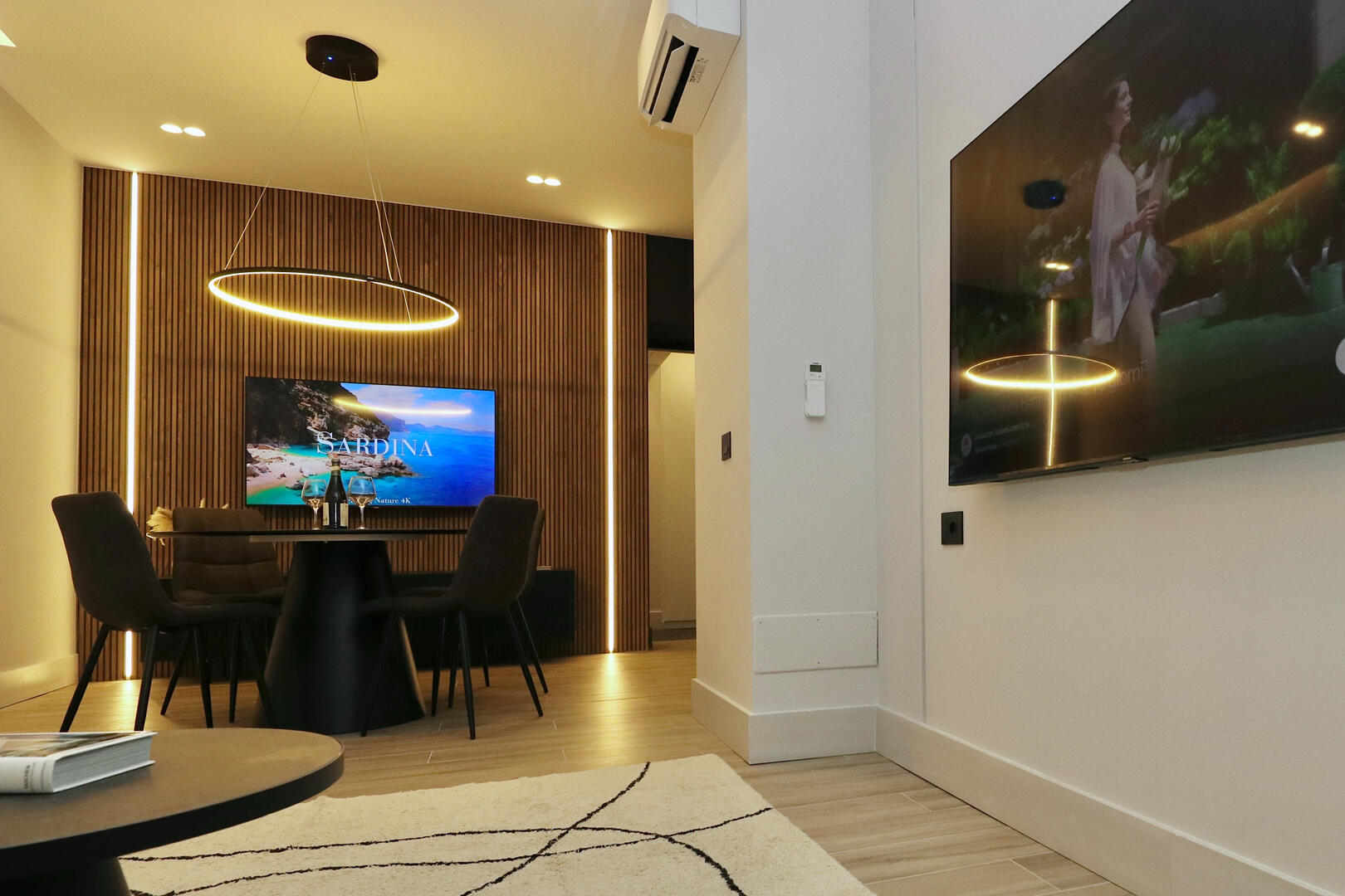 Two large smart TV&#39;s in the Living and Dining Area